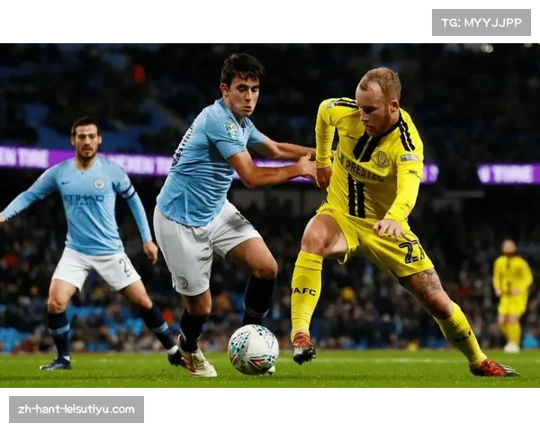 切尔西三比零完胜狼队 主场攻势足球重现巅峰时期风采